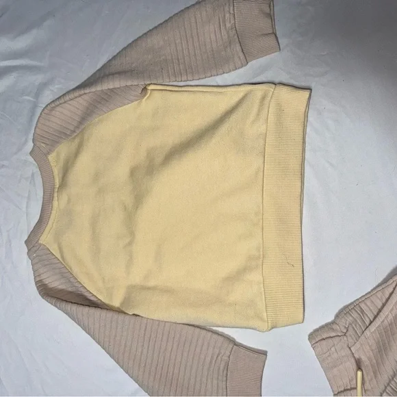 Disney Winnie the Pooh Kids 2 piece Set - Cream and Beige - Picture 7 of 7